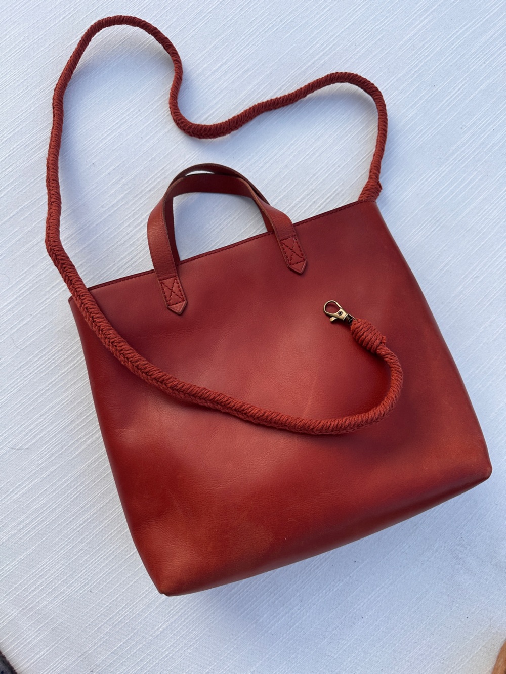 Madewell The Zip-Top Small Transport Crossbody Bag in English Saddle